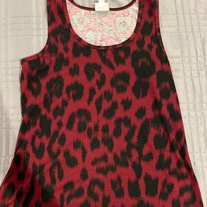 Red print tank top